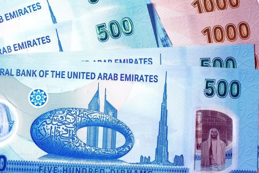 Dinheiro dos EAU, notas mostradas acima de 500 AED.