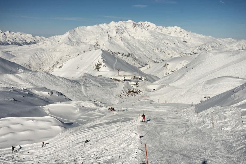 Pista de esqui dos Alpes Franceses.