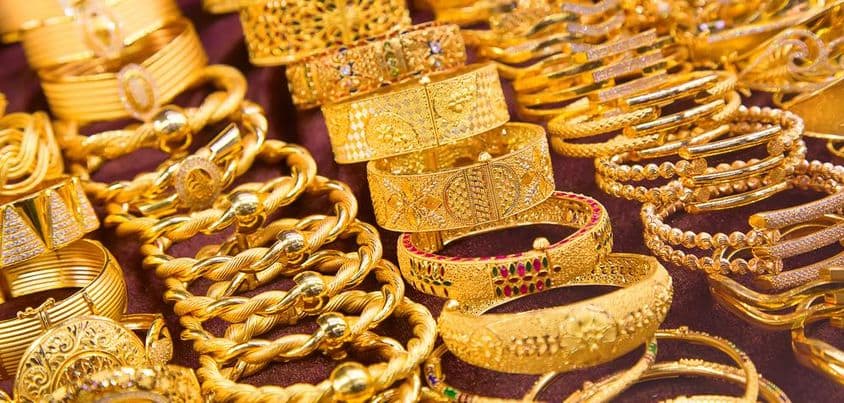 mercado de ouro de Dubai, pulseiras de ouro 24 quilates.