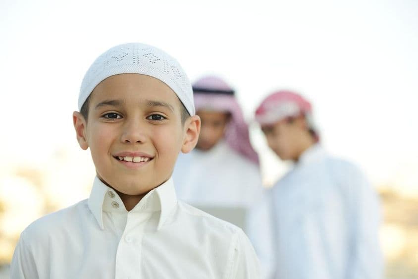 Estudante emiradense.