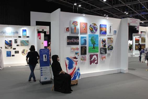 Espaço de exposição pública na mostra World Art Dubai.