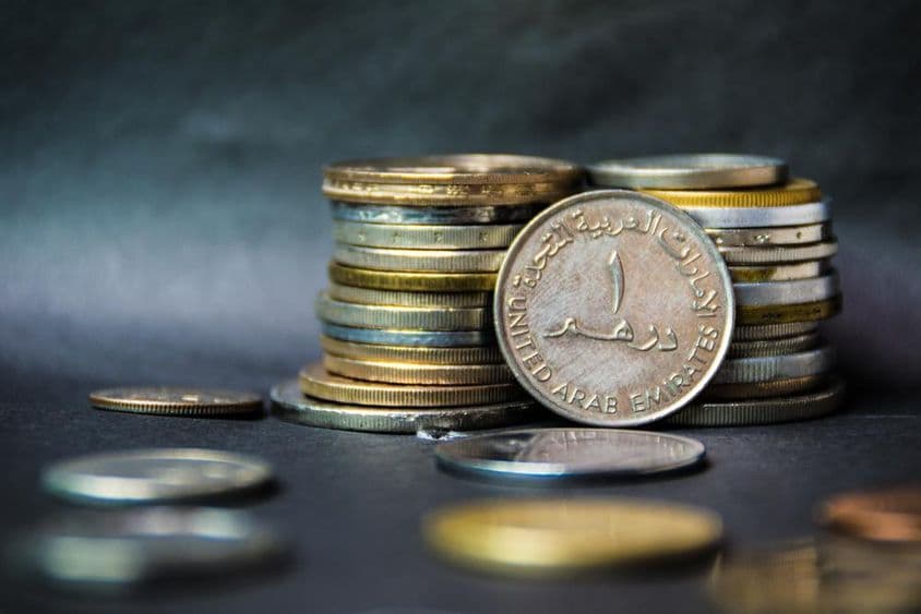 Moedas nos Emirados Árabes Unidos.