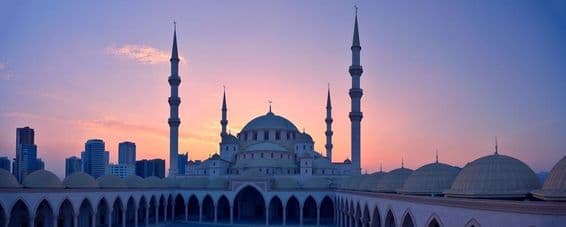 Mesquita Sheikh Zayed, a segunda maior mesquita nos EAU.