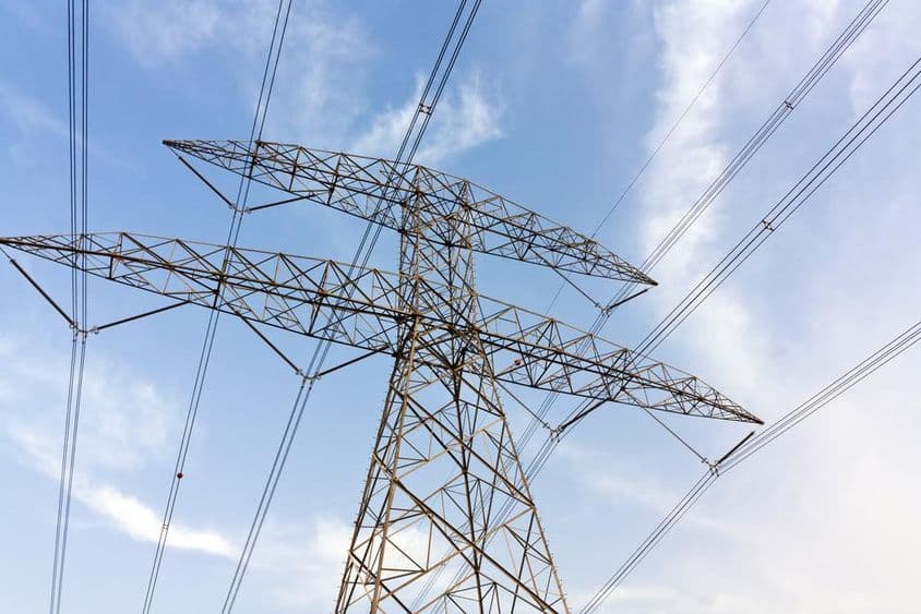 Linhas de alta tensão de Sharjah.