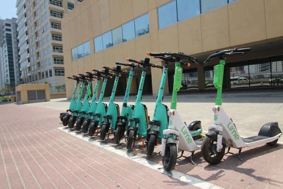 RTA aluguel de patinetes elétricos em Dubai.