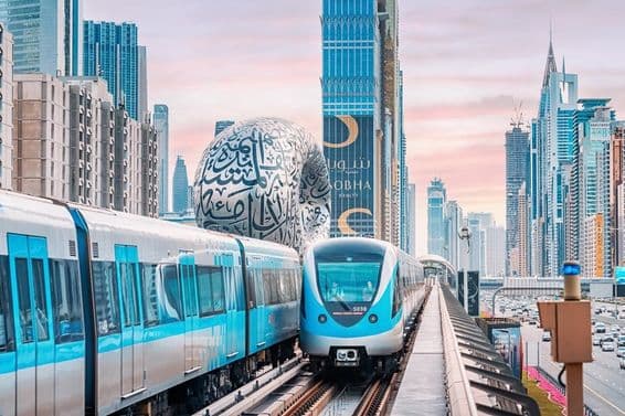 Emirados Árabes Unidos, metrô de Dubai.