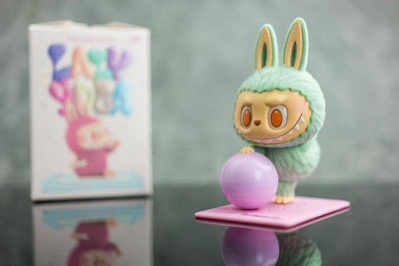 AS MONSTRUOSIDADES Séries de Figuras de Yoga Preguiçoso.