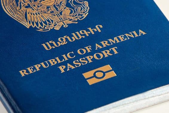 Passaporte biométrico da República da Armênia.