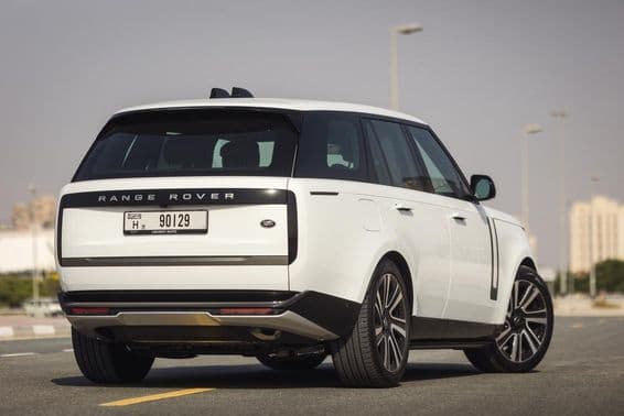 DUBAI, Emirados Árabes Unidos Range Rover Vogue.