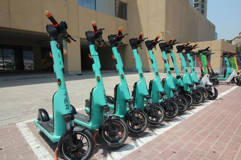 Aluguel de e-scooter RTA em Dubai. O Careem BIKE.