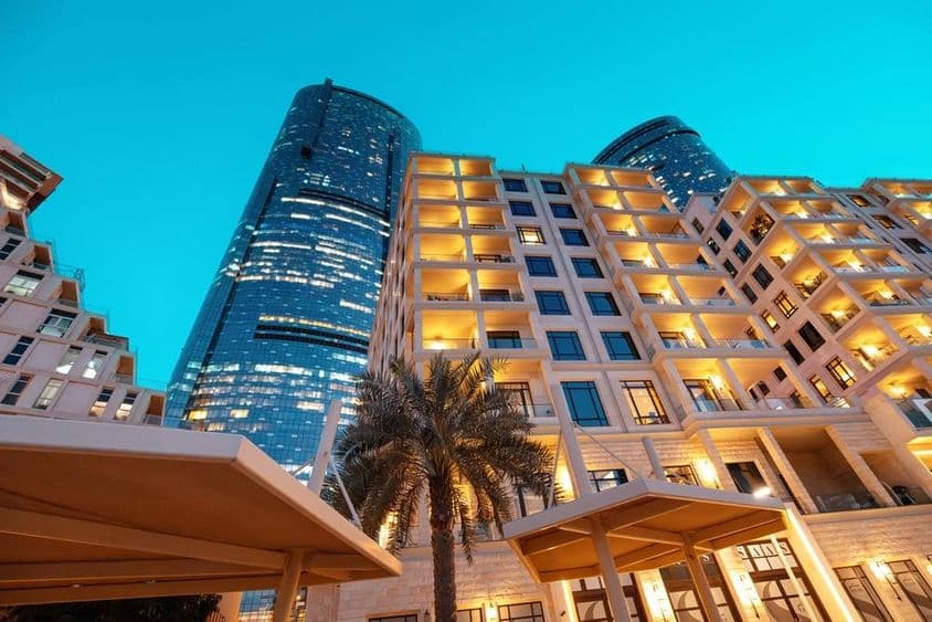 Abu Dhabi, Emirados Árabes Unidos: Edifícios residenciais modernos.