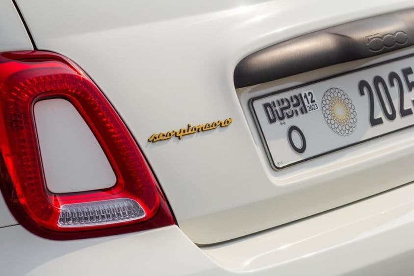 Abarth 695 Esseesse Edição Limitada, Placa de Veículo.