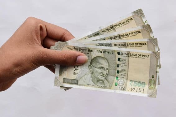 Nota de 500 rúpias indianas.