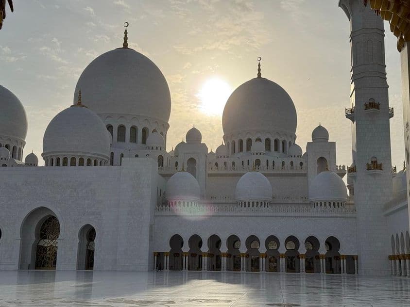 Grande Mesquita Sheikh Zayed centro Dubai, Emirados Árabes Unidos.