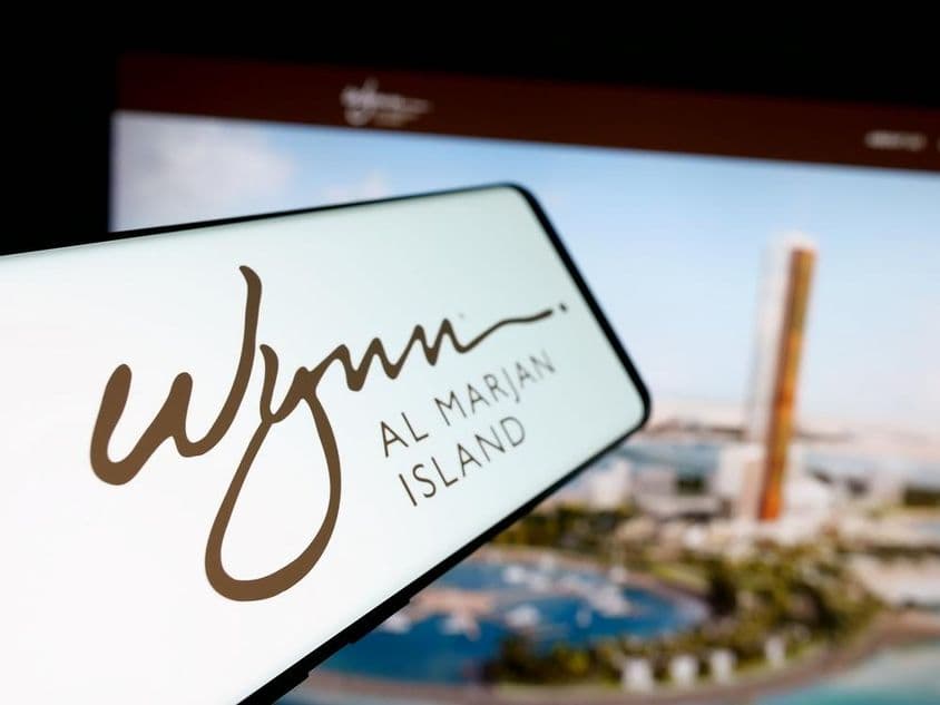 Logo do centro de turismo Wynn Al Marjan Island nos Emirados Árabes Unidos.