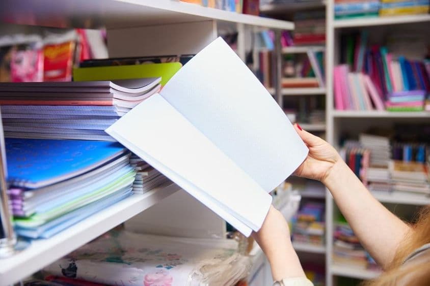 Compras de papelaria para o novo ano escolar.