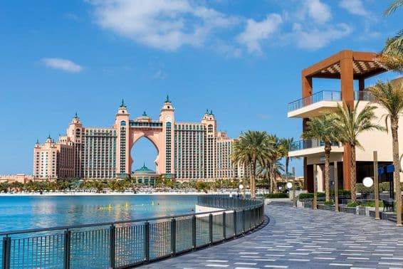 Hotel Atlantis em Dubai em uma ilha artificial.