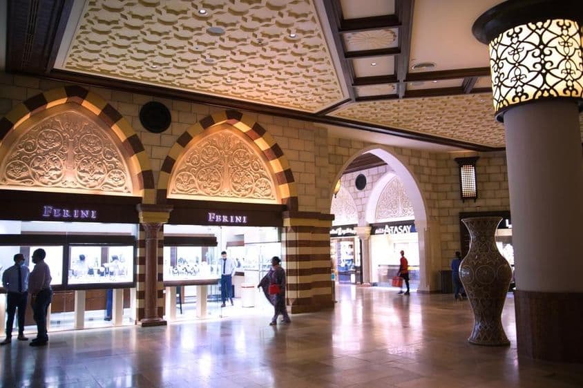 Centro comercial Dubai Mall, o maior local de compras do mundo.