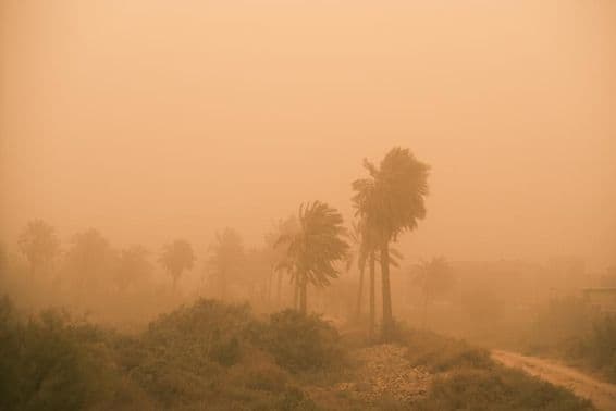Tempestade de areia na cidade de Basra.