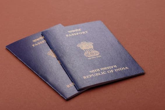 Passaporte indiano para viagens, voos e atividades empresariais.