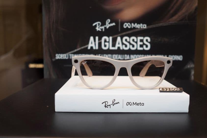 Óculos inteligentes Ray Ban Meta.