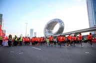 Este evento Dubai Run reuniu 226.000 participantes para o maior evento de corrida comunitária do mundo.