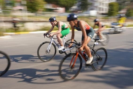 Prova de ciclismo no Campeonato Europeu de Triatlo Sprint e Revezamento.