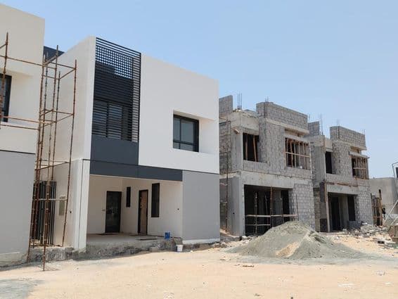 Casas ou vilas em construção em Dubai.