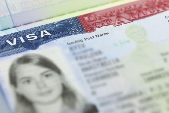 A página de visto dos EUA em um passaporte.
