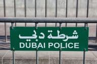 Bloqueio rodoviário da polícia de Dubai.