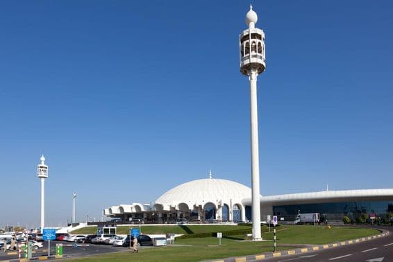 Terminal no Aeroporto Internacional de Sharjah.