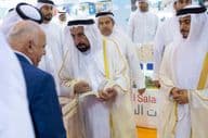 Governante de Sharjah inaugura a Feira Internacional do Livro de Sharjah.