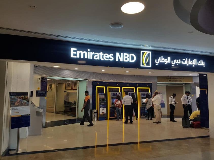 Loja do banco EMIRATES no shopping BurJuman, Dubai.