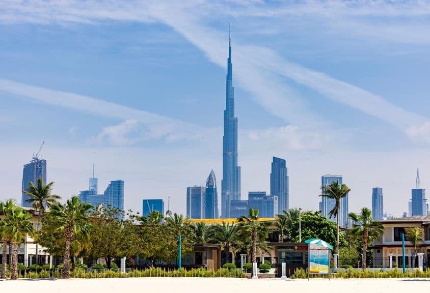 Business Bay e Dubai Mall.