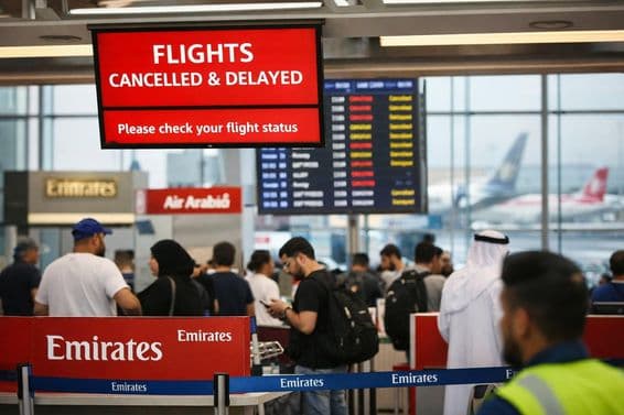 Cancelamento de voos devido ao fechamento do espaço aéreo