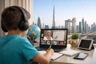 Aprendizado online com vista de Dubai