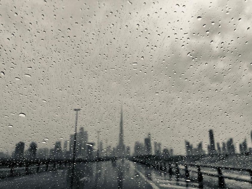 Chove em Dubai, Emirados Árabes Unidos