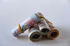 Coleção de moeda e moedas dos dirhams dos EAU