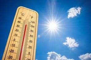 Calor extremo com termômetro