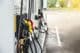Bombas de combustível em um posto de gasolina