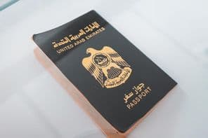 Passaporte dos Emirados Árabes Unidos.