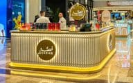Dubai, um quiosque de varejo da Gissah Parfumes, uma marca de fragrâncias de luxo.