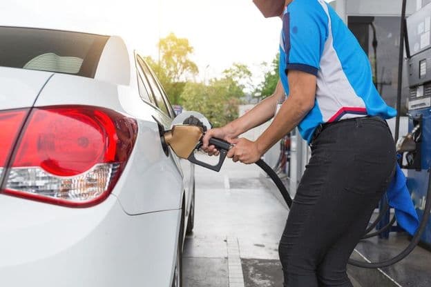 Bombas de combustível em um posto de gasolina