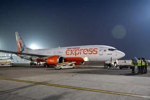 Um avião da Air India Express pronto para decolagem